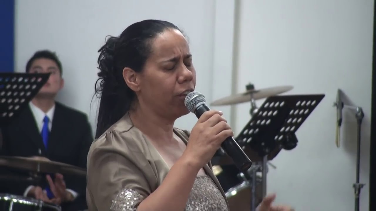 Louvando e Testemunhando no Japão-Cantora Sofia Cardoso