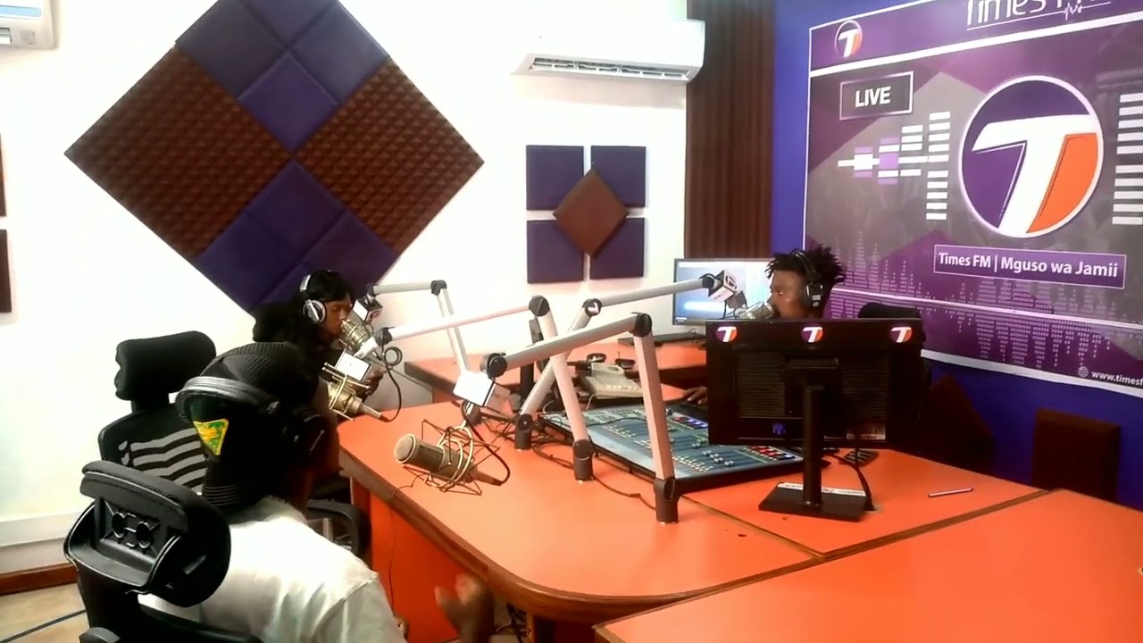 INTERVIEW YA #OSSAM_SMARTBOI NDANI YA #timesfmtz, huyu hapa mkali wa #KAMA_MNYAU l #SURAYABABAAKO