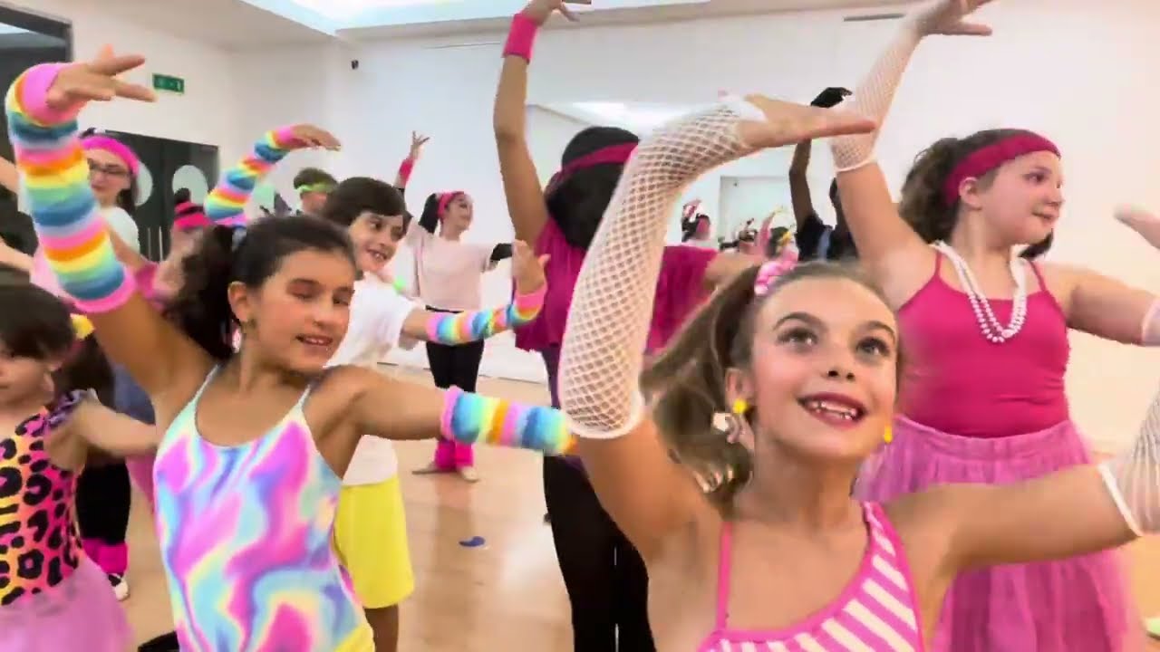 Mini Flashdance - Broadway Kids - Teatro Musical Portugal estão de volta! - Ensaios moda anos 80s