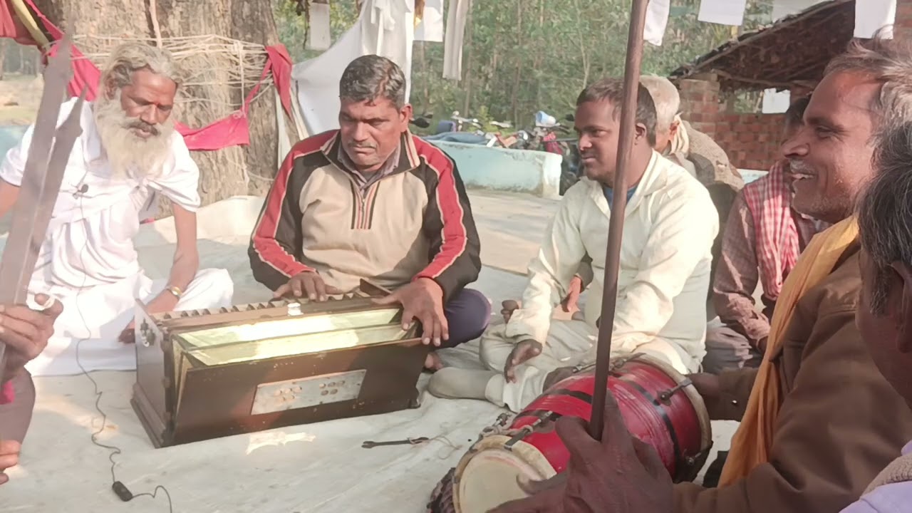 कृष्णा गीत नए आयो रे मजा ना आयो रे माया बिहारी तेरी यारी में नए आयो रे माया