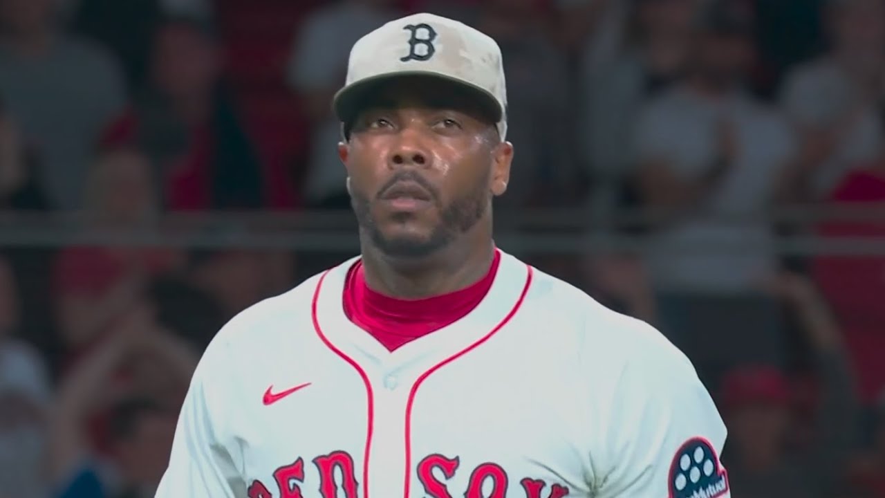 Aroldis Chapman Throws Scoreless 9th with 3 Strikeouts!