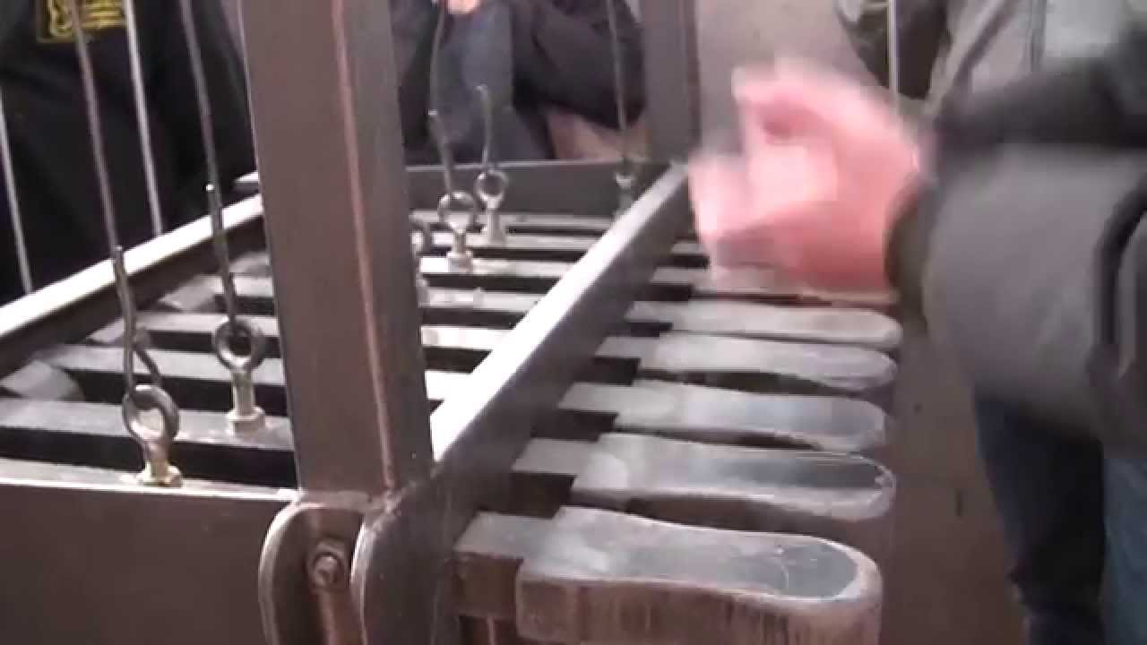 Campane e campanari nella provincia di Bergamo. Suono a tastiera. Demetrio Paris