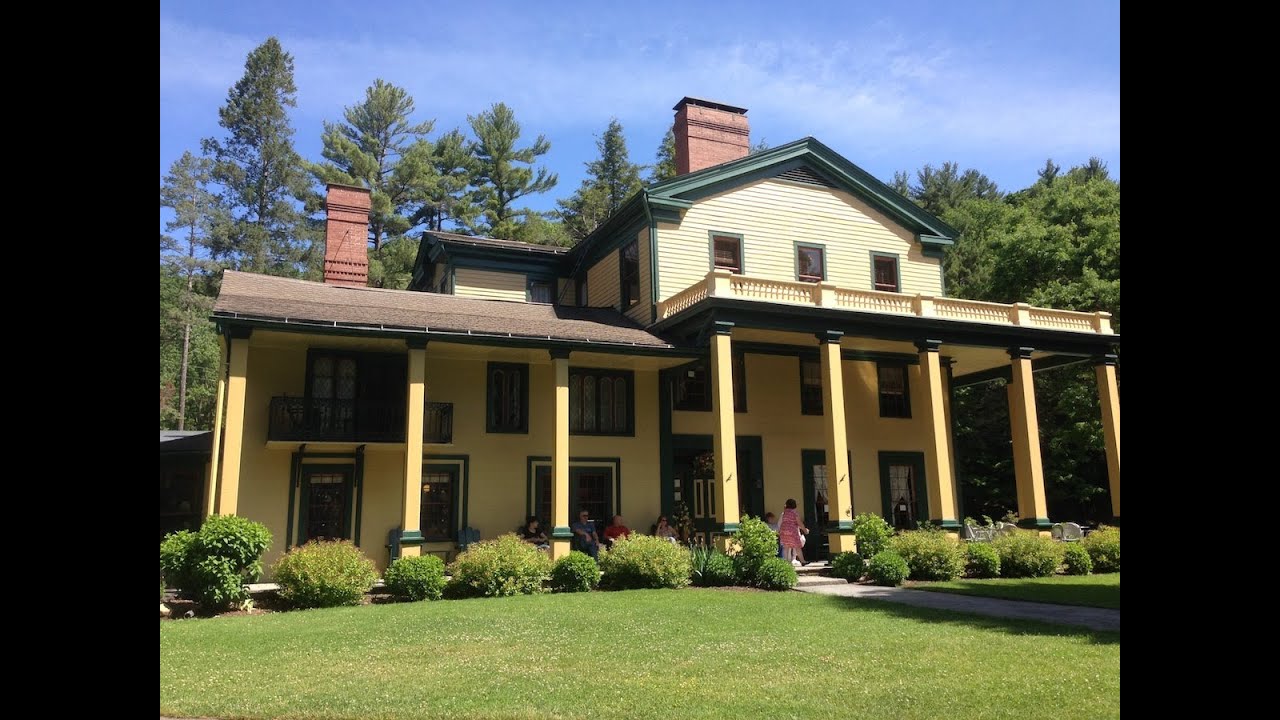 Glen Iris Inn | A glance at the Glen Iris Inn in Letchworth State Park