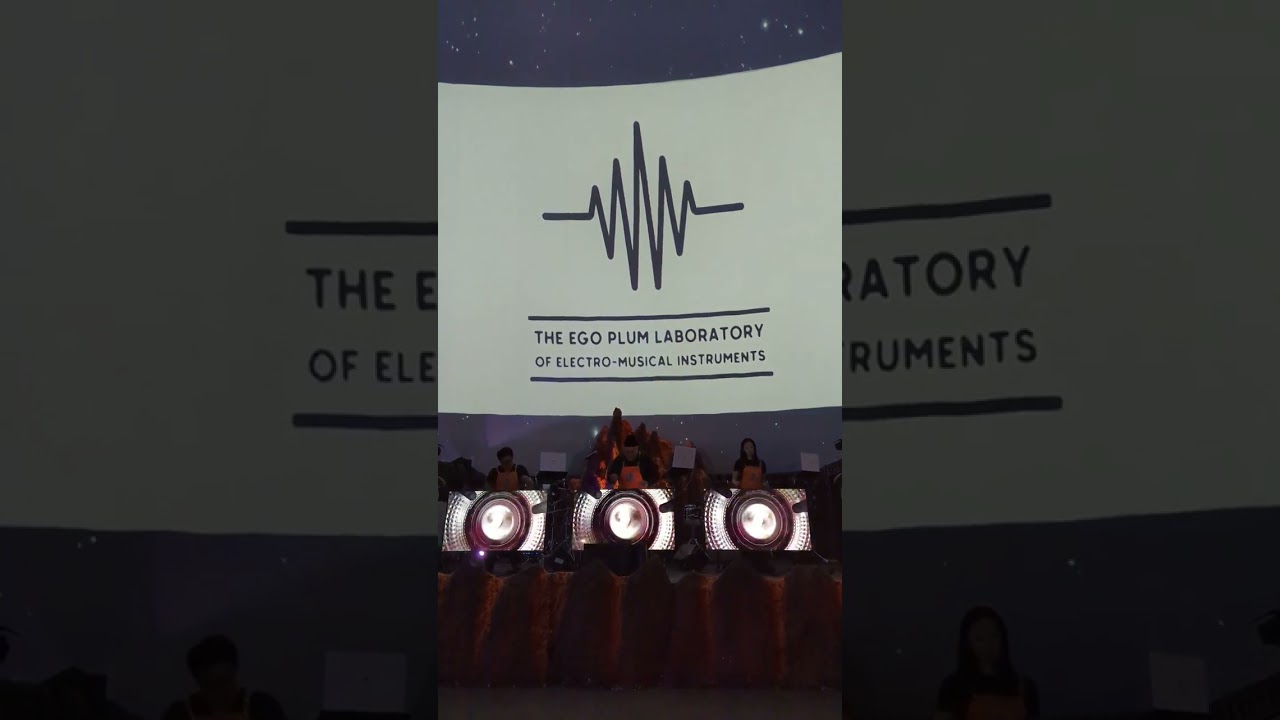 WASHING MACHINE by Jean-Jacques Perrey performed live by EGO PLUM at EXOTIKON 2023.