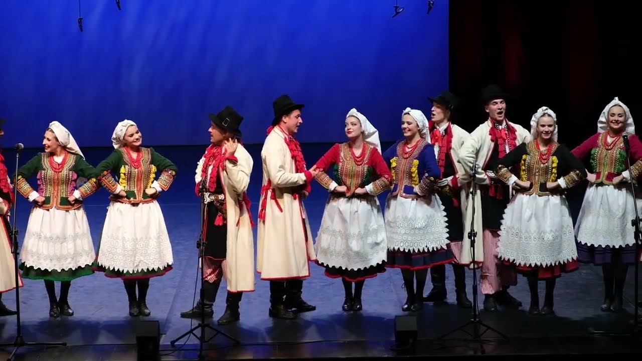 Pieśni i tańce krakowskie z Bronowic - Słowianki