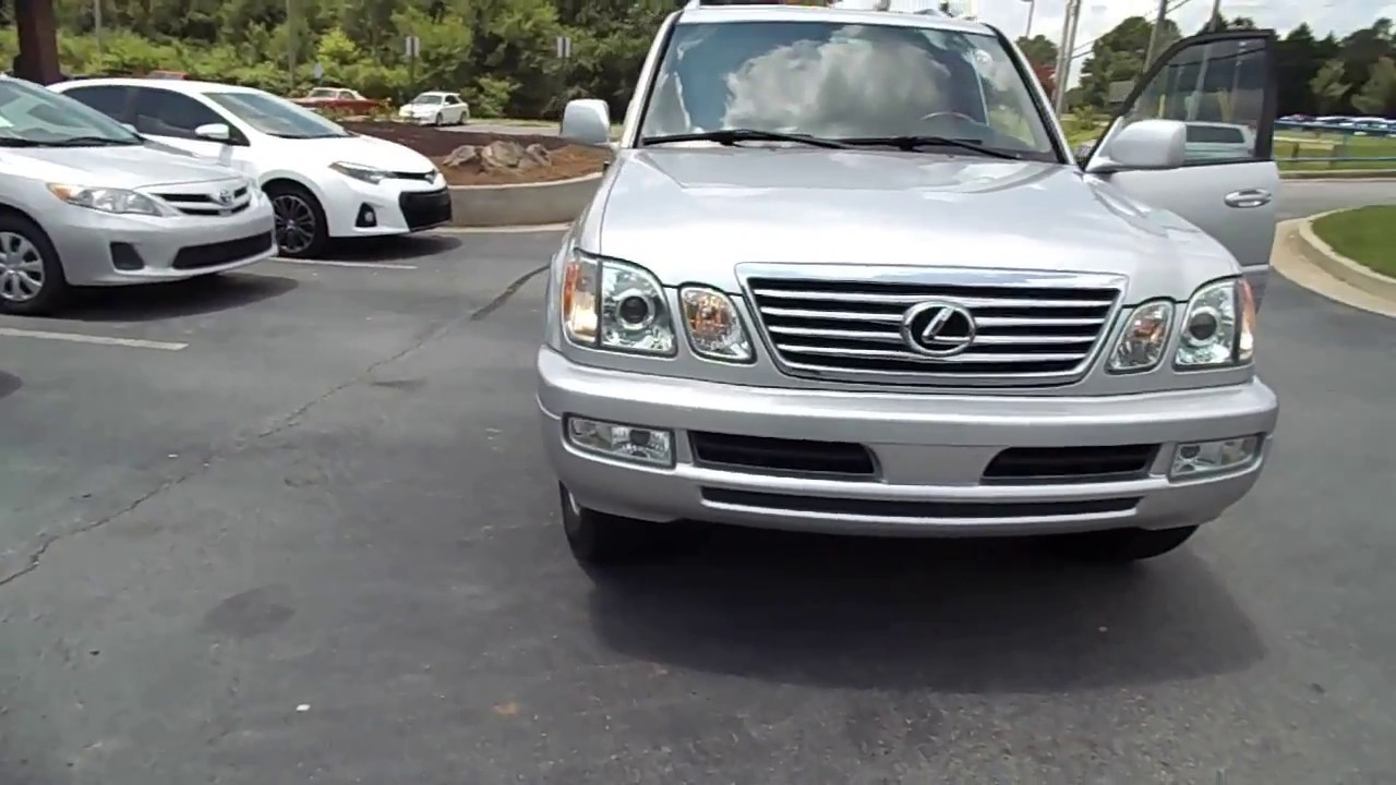 Ride in a 2006 Lexus LX470 and review Test Drive Walkaround
