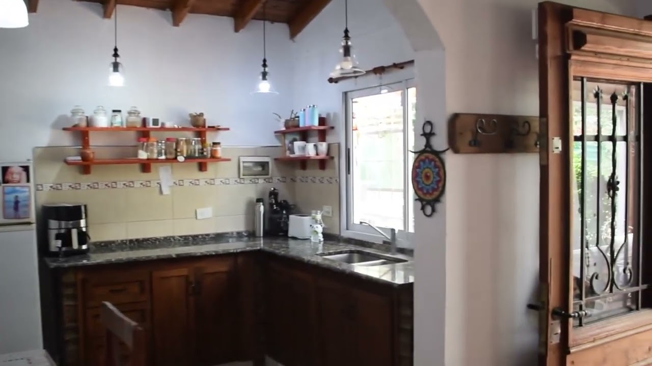 Anatole France, La Reja, VIDEO
