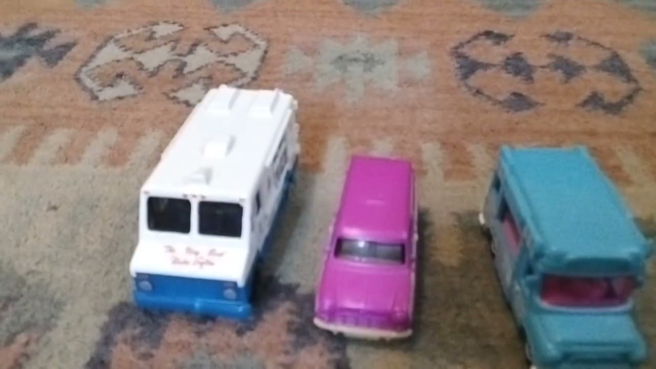 Ice Cream Rescue S1: E1: ICE CREAM TO THE RESCUE!!