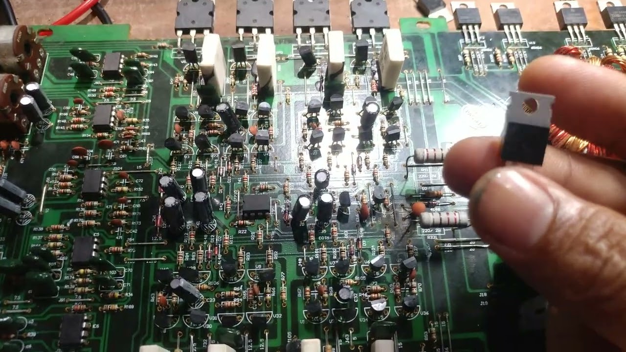 power amplifier mobil 4 Chanel protek..