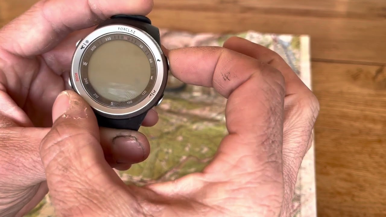 Prise en mains de la montre altimètre MW900 FORCLAZ