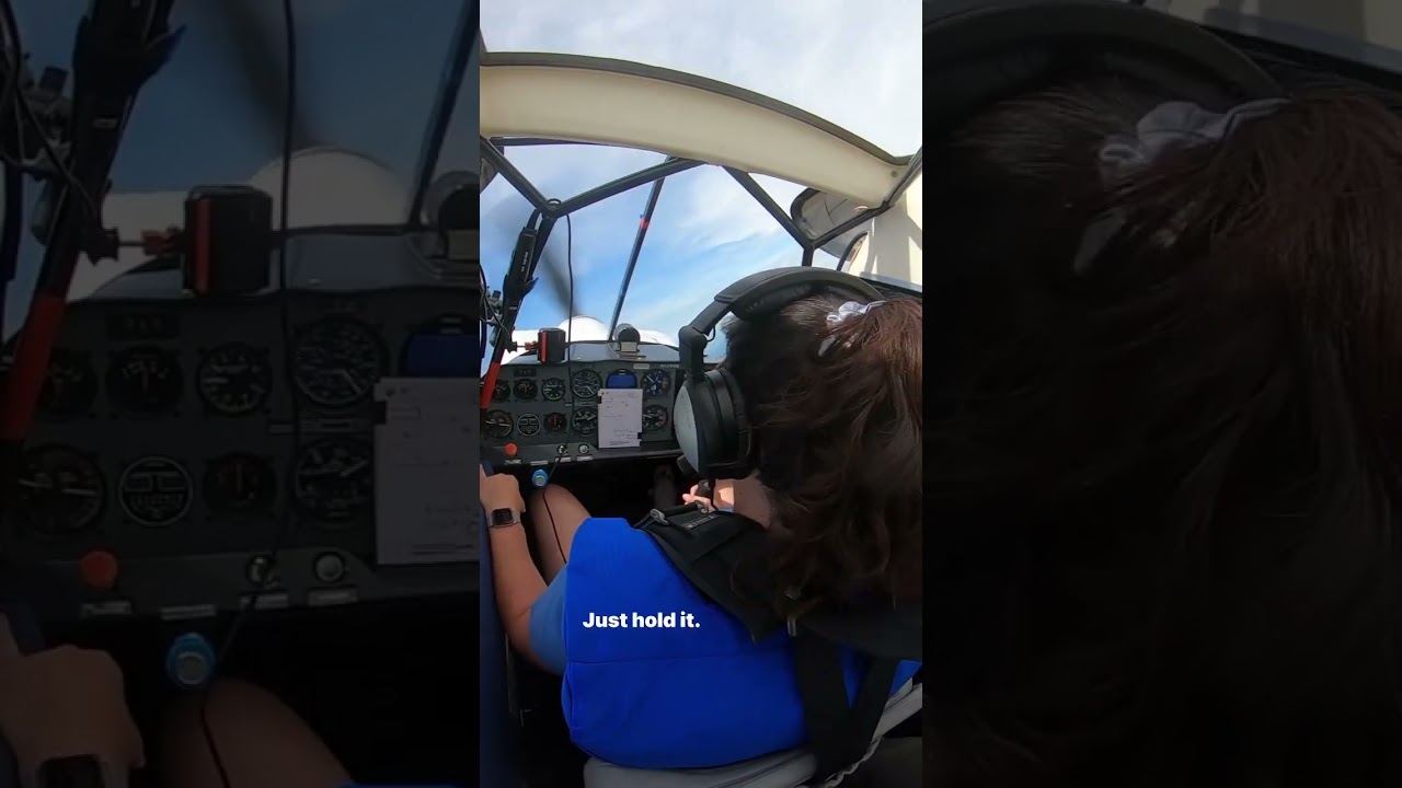 Aileron roll in a Super Decathlon! My first aerobatic flight 