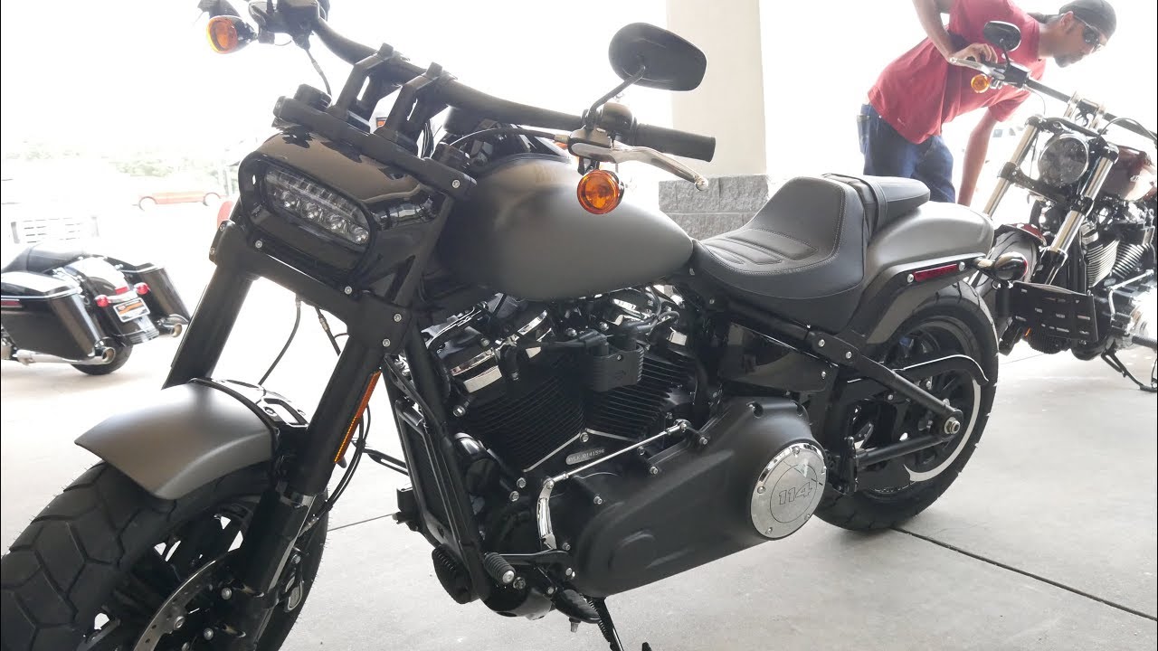 Quick ride impressions on the 2018 Harley Davidson Breakout & Fat Bob