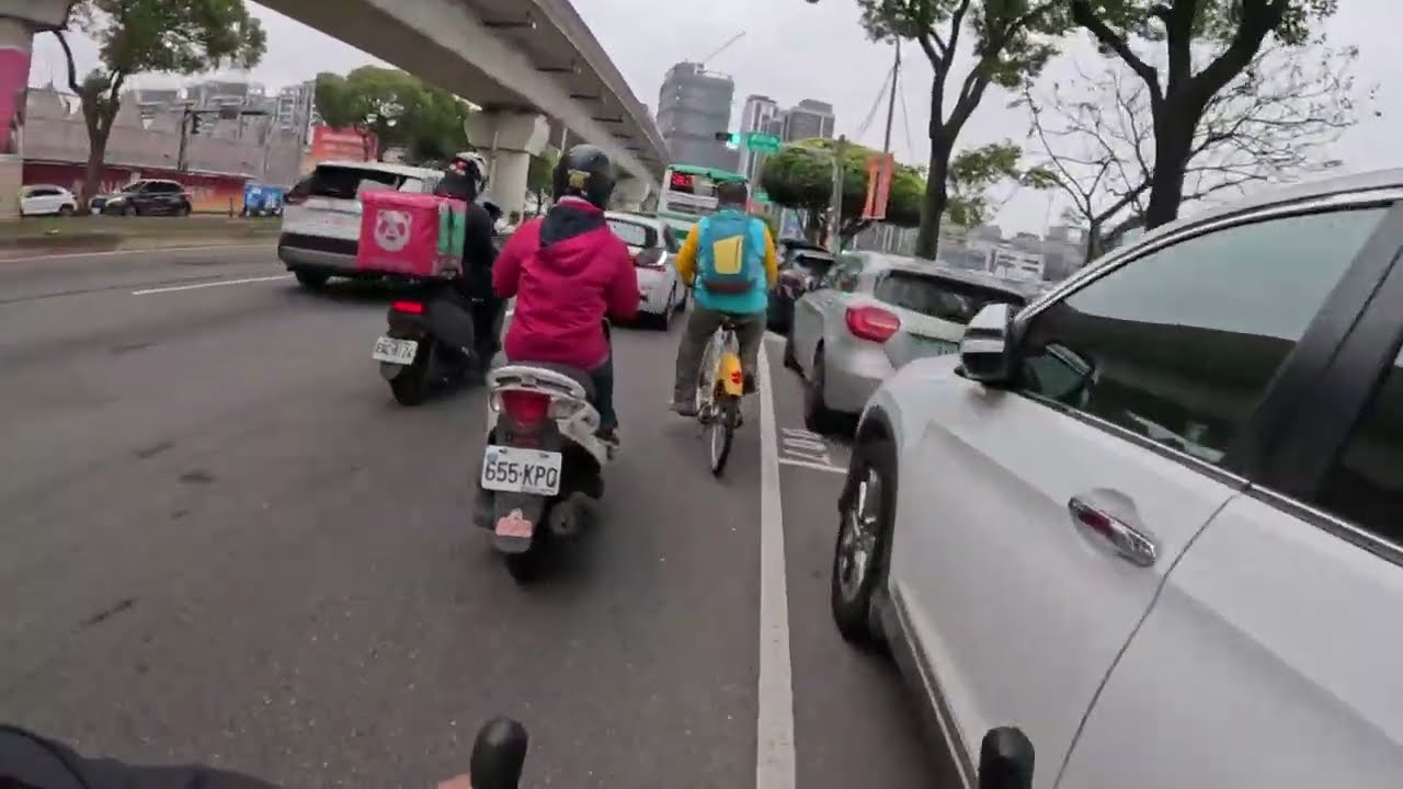 0211.板橋 #Banqiao #Uber #Bicycle #Linkou #taiwan #uber
