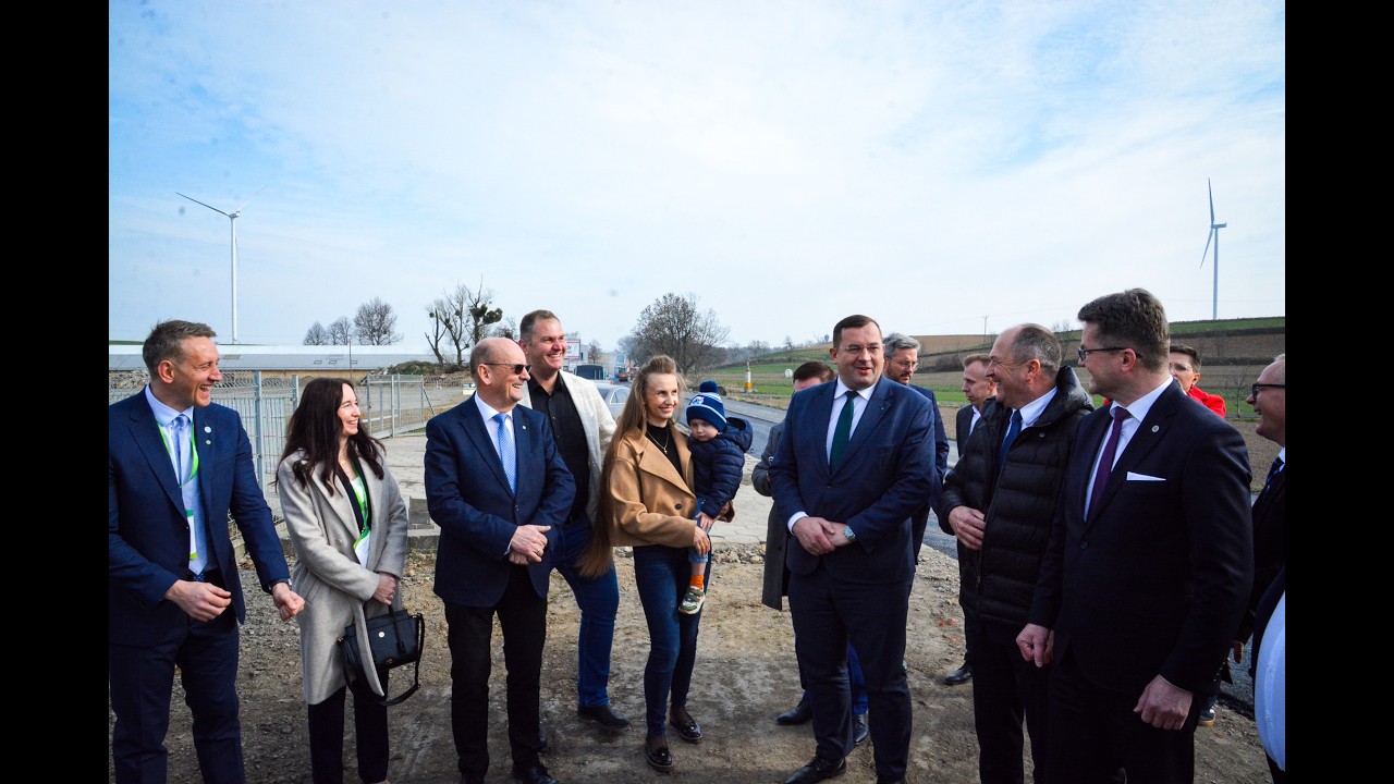 Racib&oacute;rz Śląsk. Regionalny Informator Ekologiczny - minister rolnictwa w gospodarstwie w Pawłowie