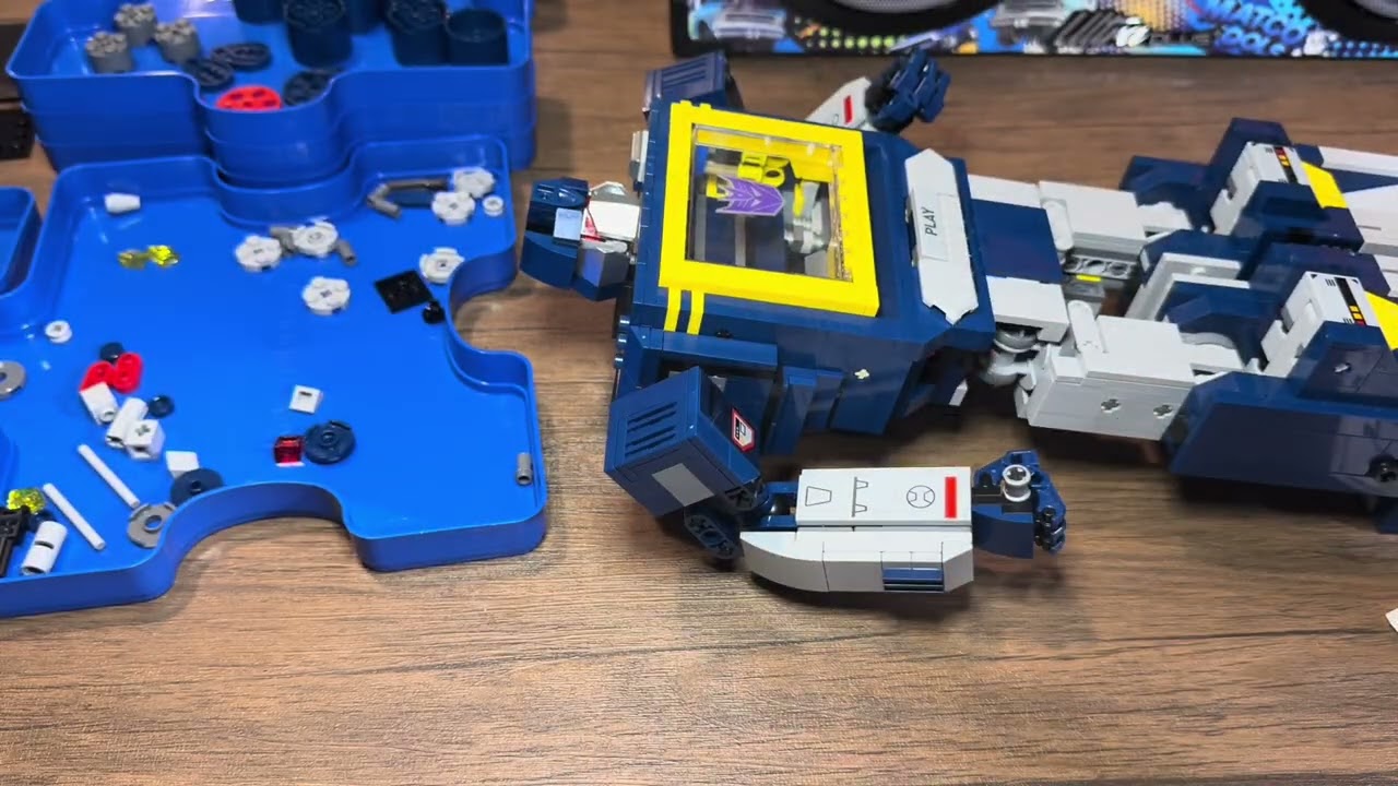 Preston Builds: Soundwave pt9 with transform and sounds