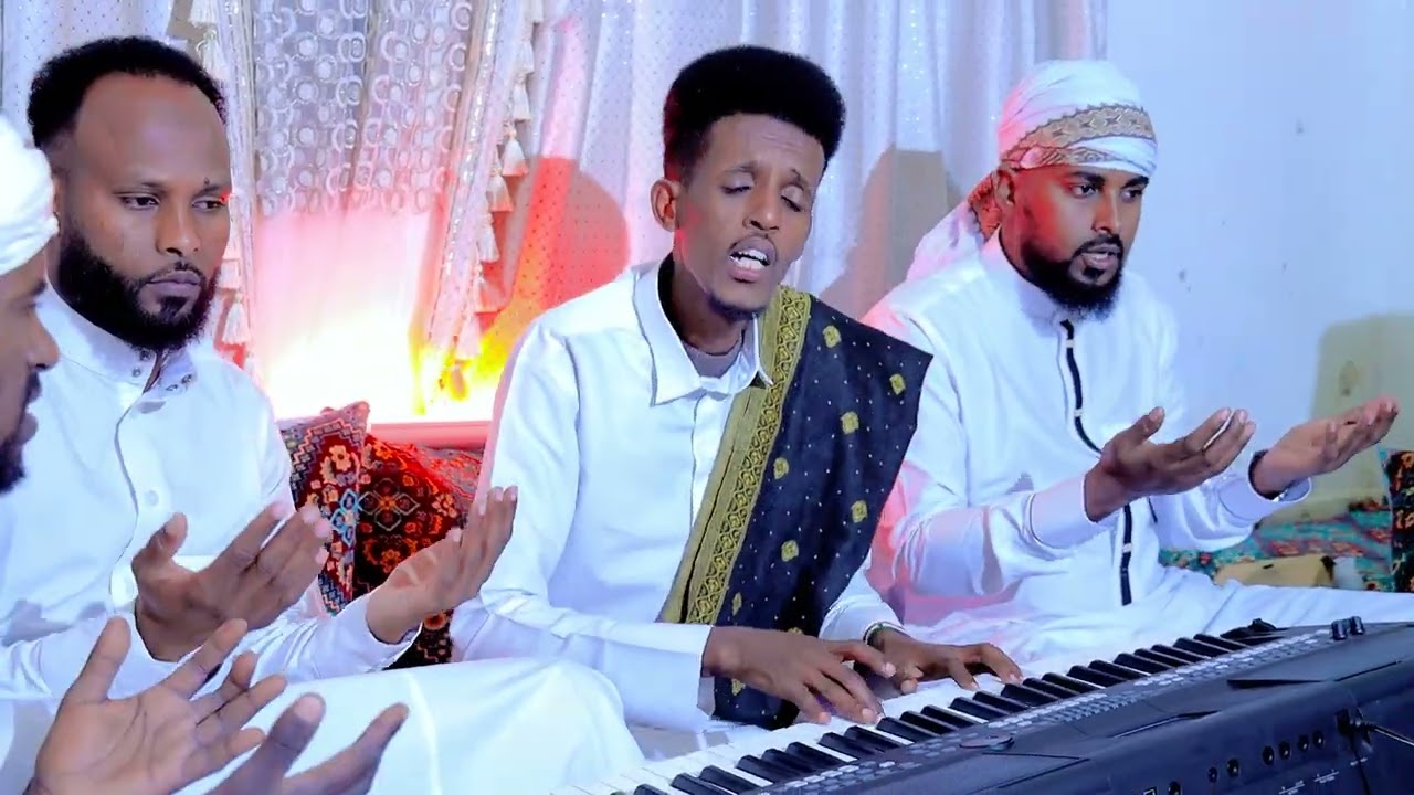 Qasiido Allahu rabbi