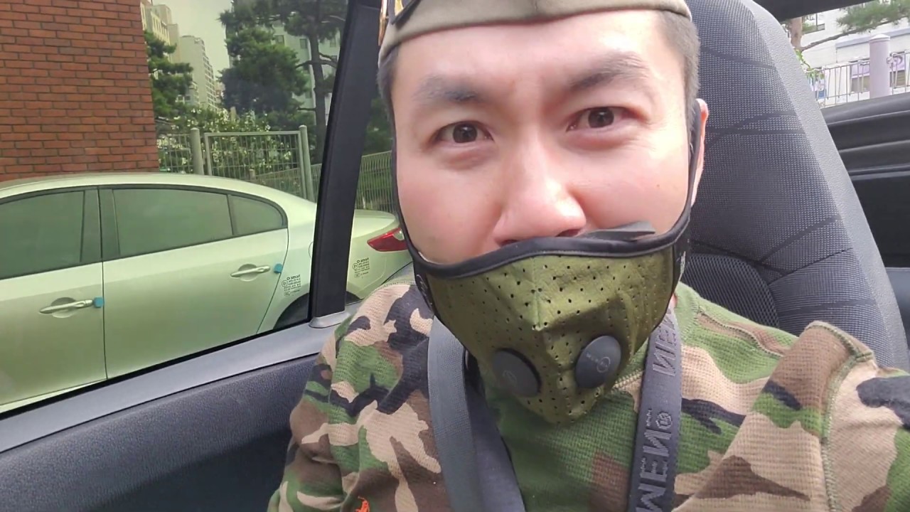 지가 말하고  지가 대답하는 인간, 나 노홍철