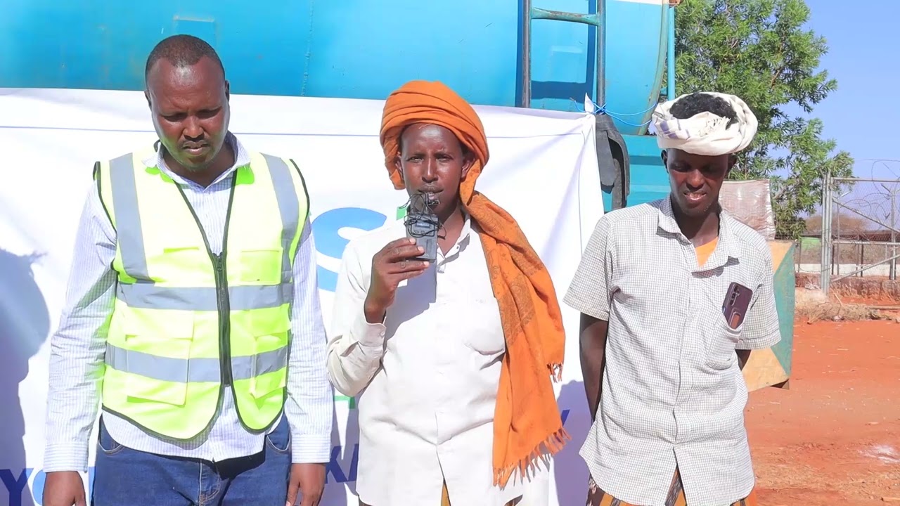 Shirkadda Hormuud oo gurmad biyo ah gaarsiisay ku dhowaad qoysas ku nool deegaanada Galbeedka Mudug.