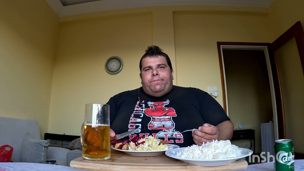 Tasty, 🙂 Delicious Greek Dinner Schnitzel, Rice, 🥗Salad and 🍺Beer. #mukbang ENJOY!! (Talking) 😊