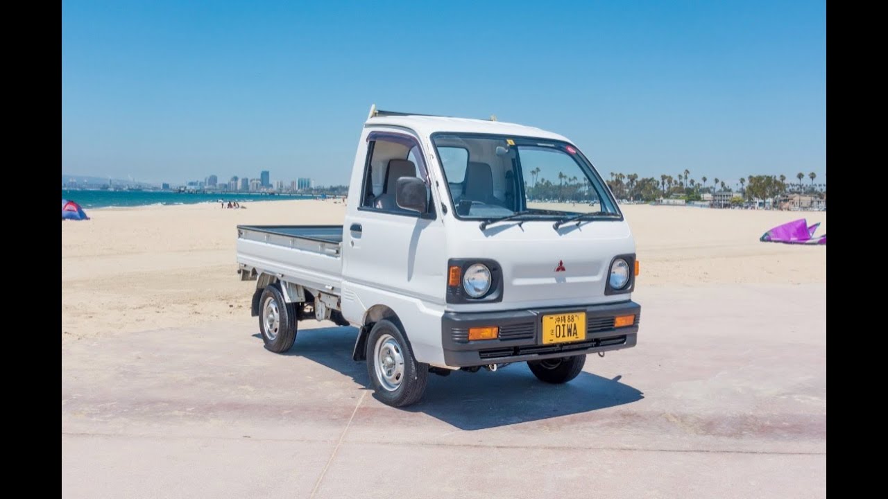 Walk Through & Test Drive : Immaculate 1993 Mitsubishi Minicab