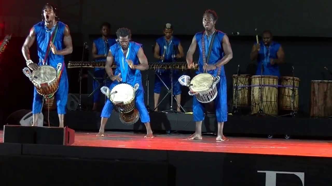 WAMALI PERCUSSIONS (2) des tambours et des hommes,festival de Martigues 2013