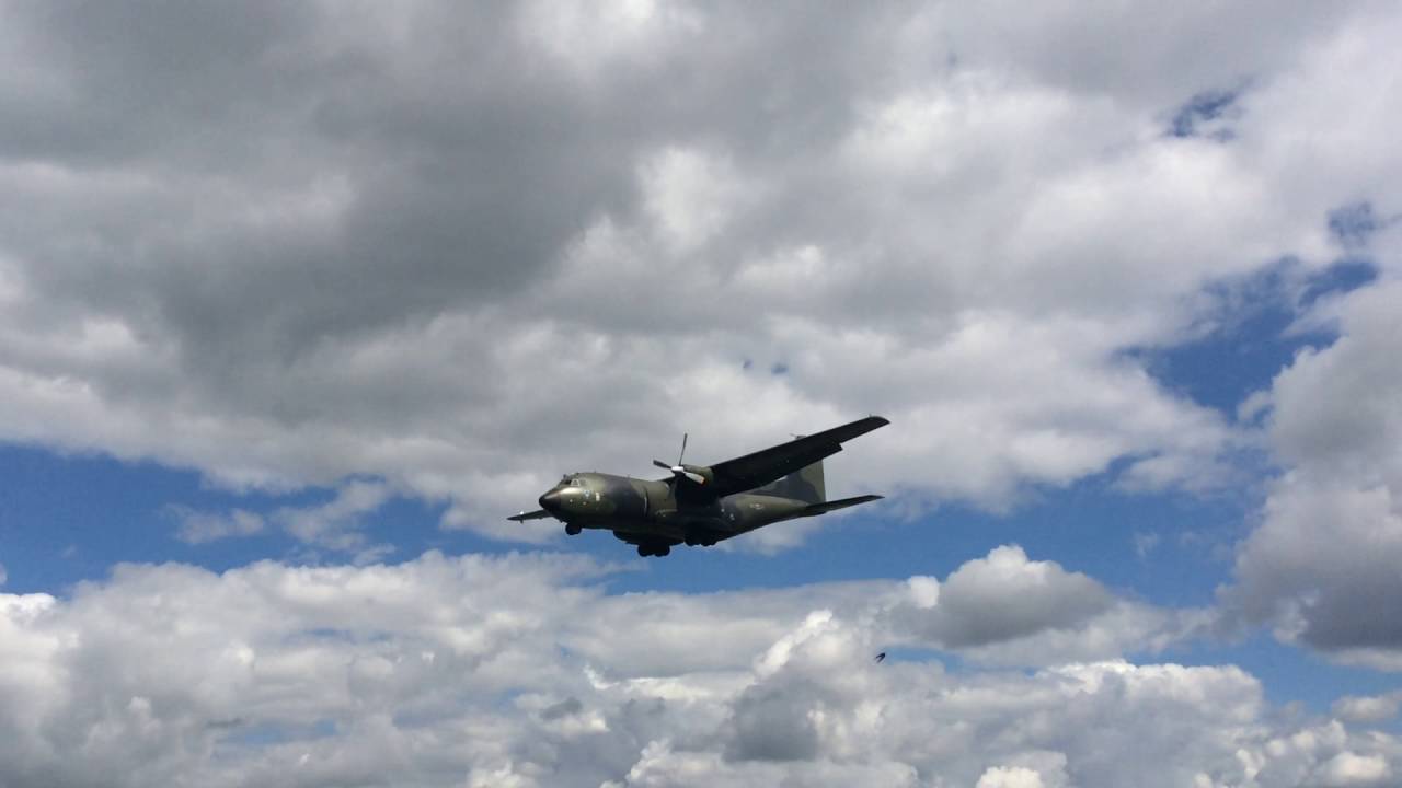 Transall C-160D mit Pin Up Girl 