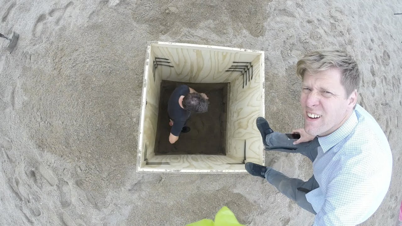 Underground Beach Hut Build
