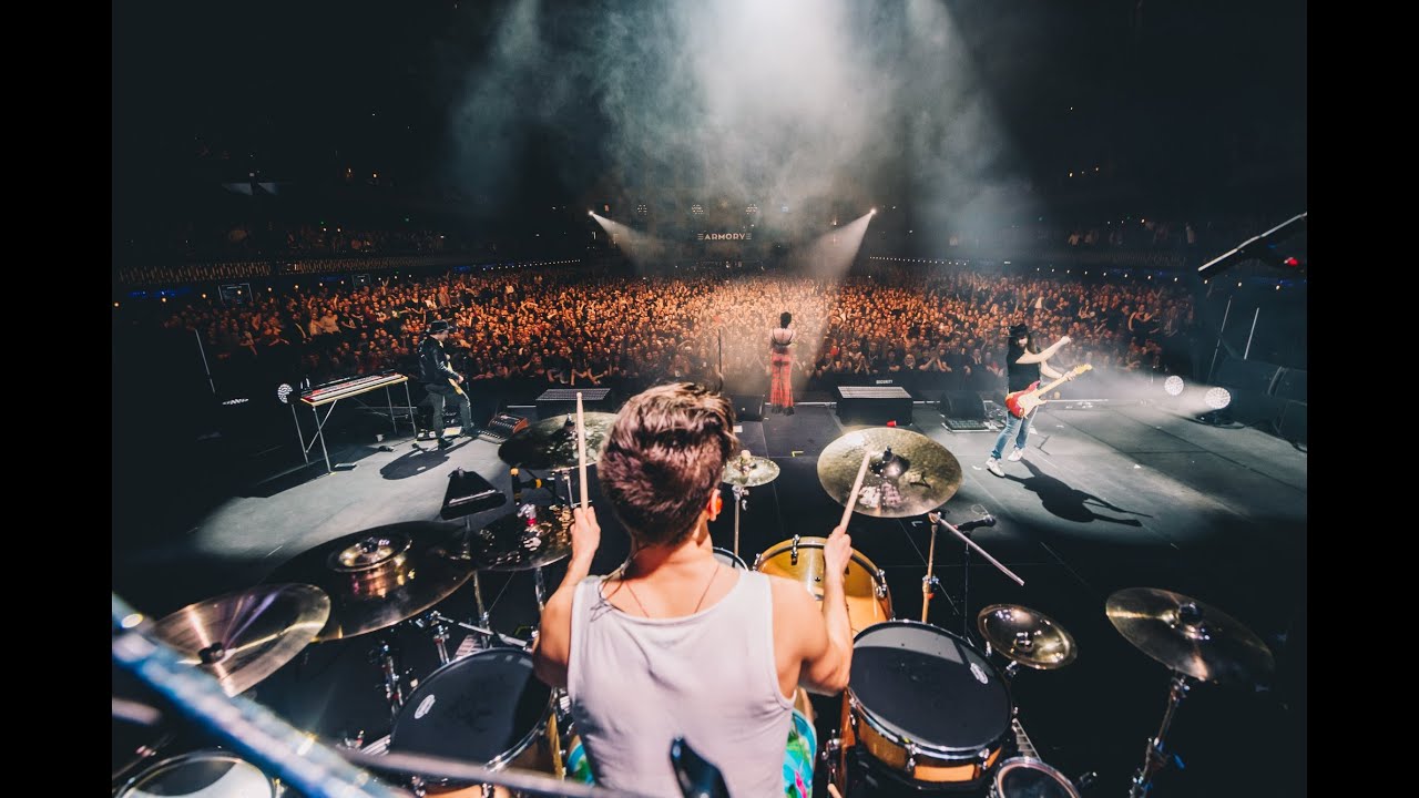 A Virtual Reality Concert With Halestorm