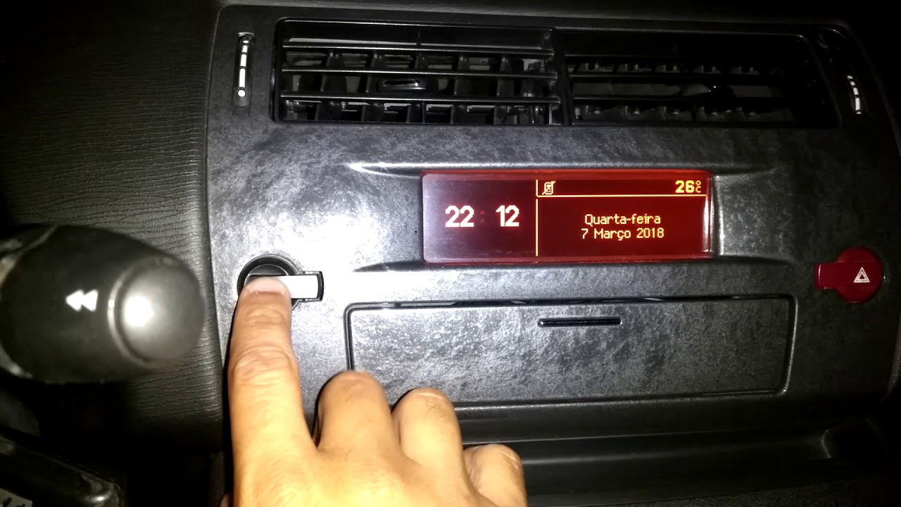 Ativando e desativando trancamento automático das portas - Citroen C4 #207