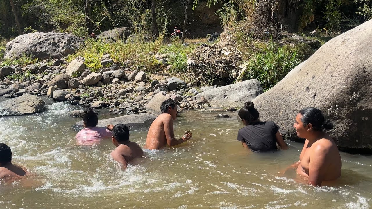 👍Juego DIVERTIDO En El RÍO Pixcaya, Mira Quien Ganó 