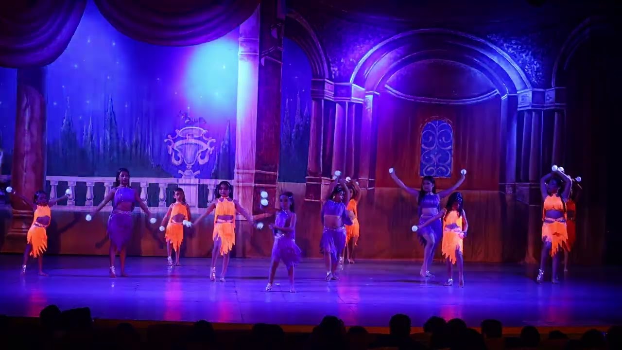 Show Case - SHEREZADA / Grupo Kids POIS LED