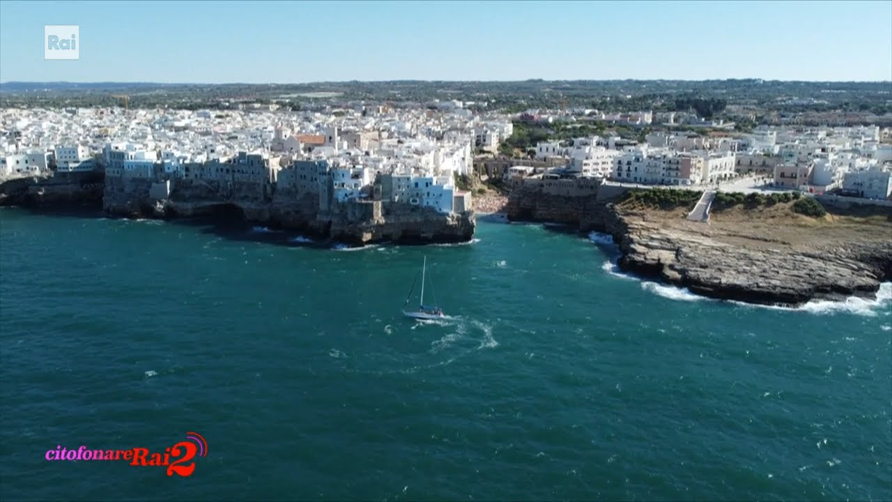 Massimo Cannoletta: Polignano a Mare - Citofonare Rai2 26/02/2023