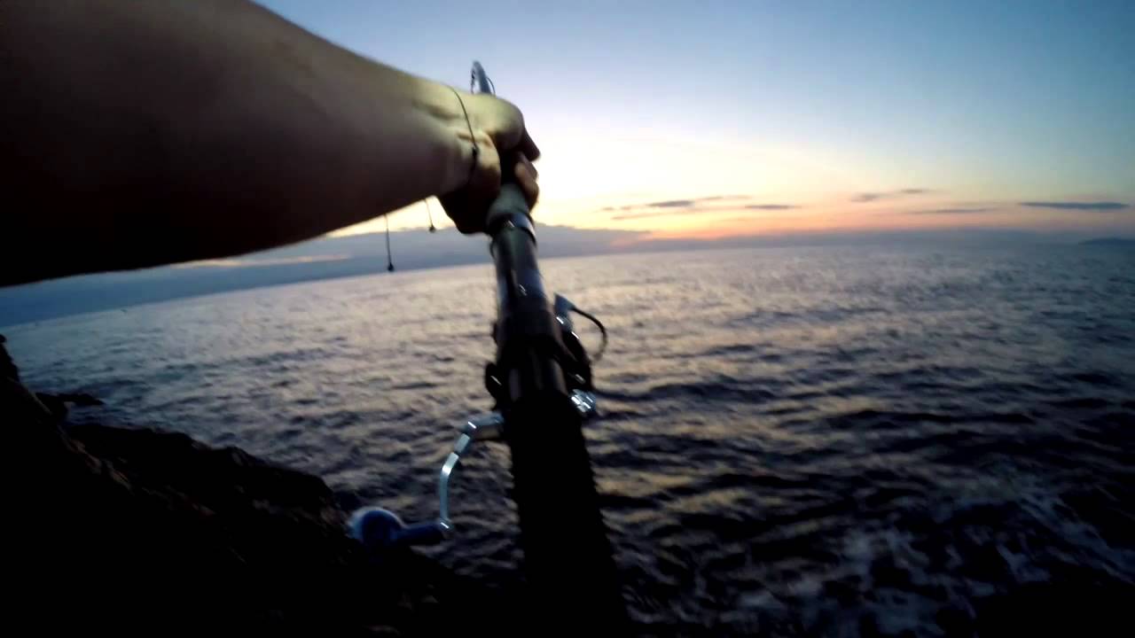 SHORE JIGGING LOST TUNA ON DUO ROUGH TRAIL AOMASSA