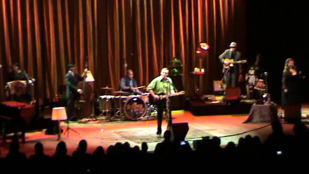 Hugh Laurie - You Don't My Mind LIVE [WARSZAWA 06.06.2013r.] cz.14