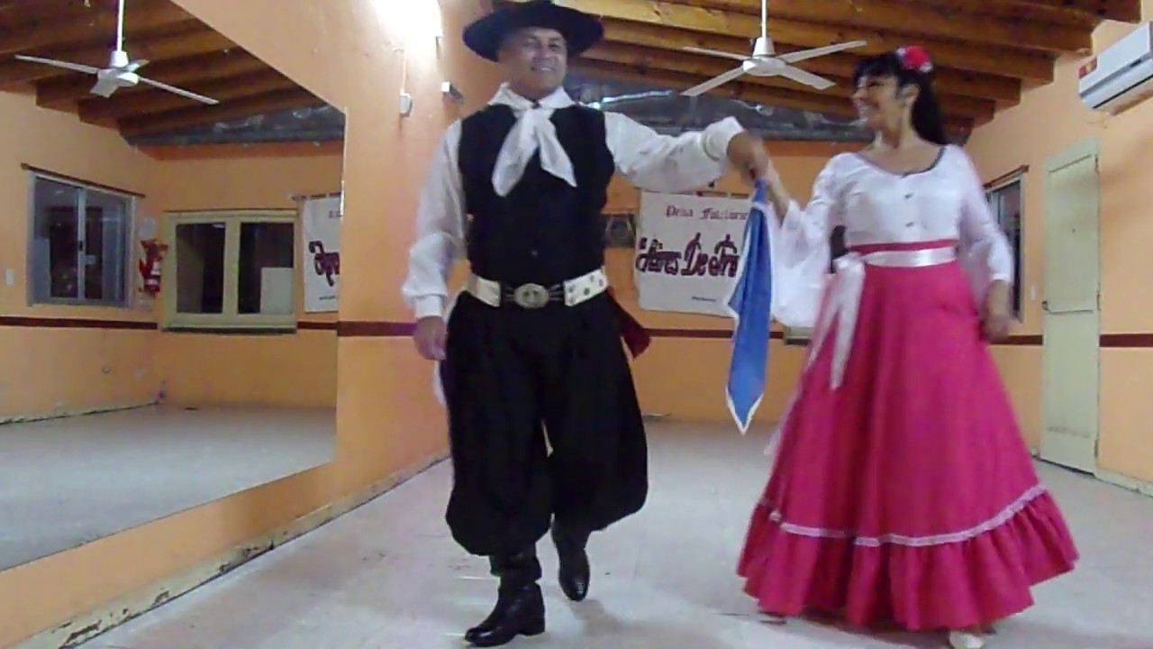 LA DELFINA-DANZA