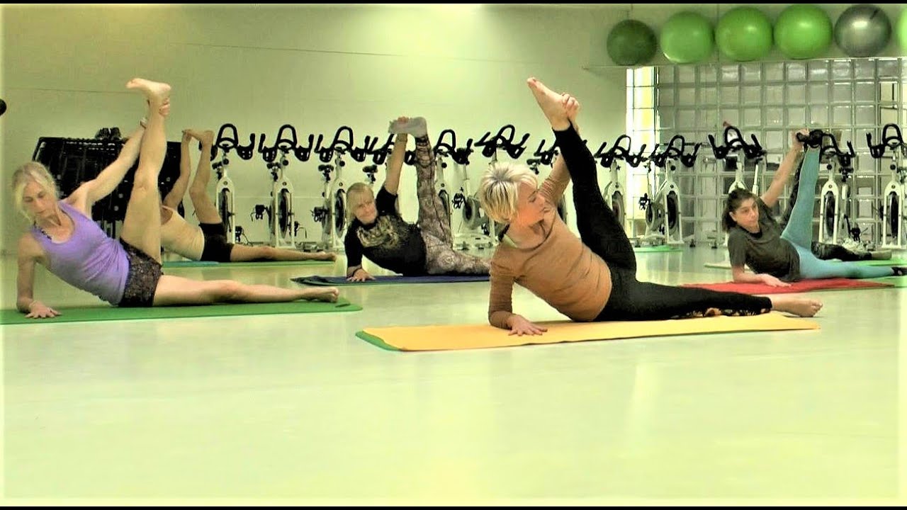 Yoga für den ganzen Körper. Workout for Strength & Flexibility.
