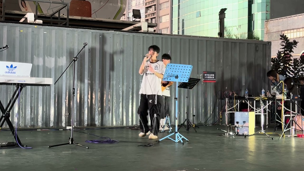 2025-11-16 hofung_music - 時候不早 @ StarPlus Busking Xpress Kwun Tong
