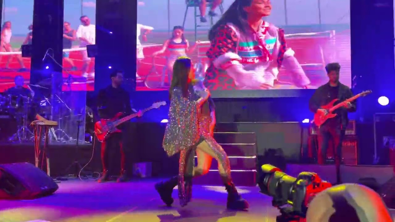 İnna Rulete/Gimme Gimme HD konser live in İstanbul 12.02.2022