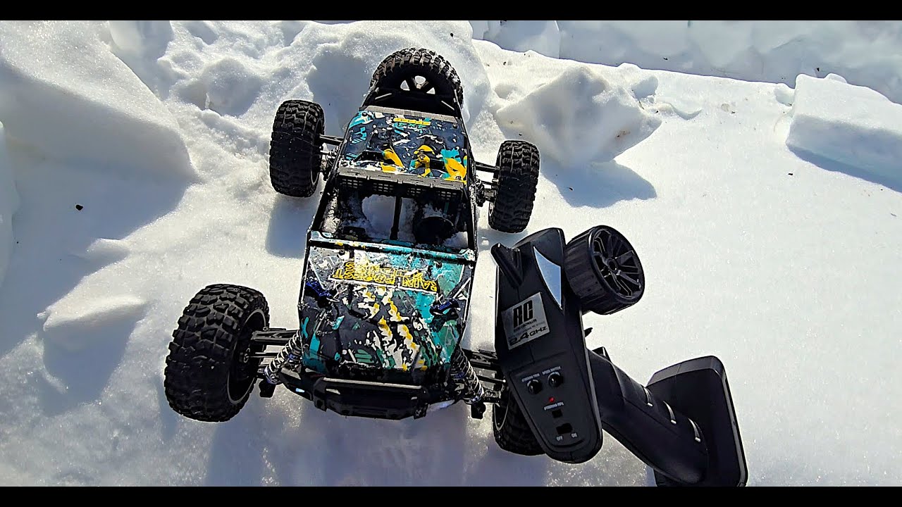 PROBE ESTE CARRITO 4X4 EN UN LAGO CONGELADO #shorts #shortsviral #youtubeshorts #yt #youtube #trend