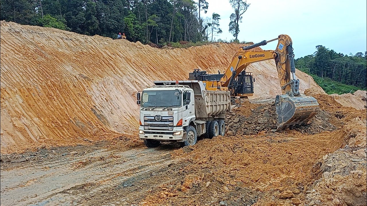 Tutorial Loading Tanah Menggunakan Excavator 