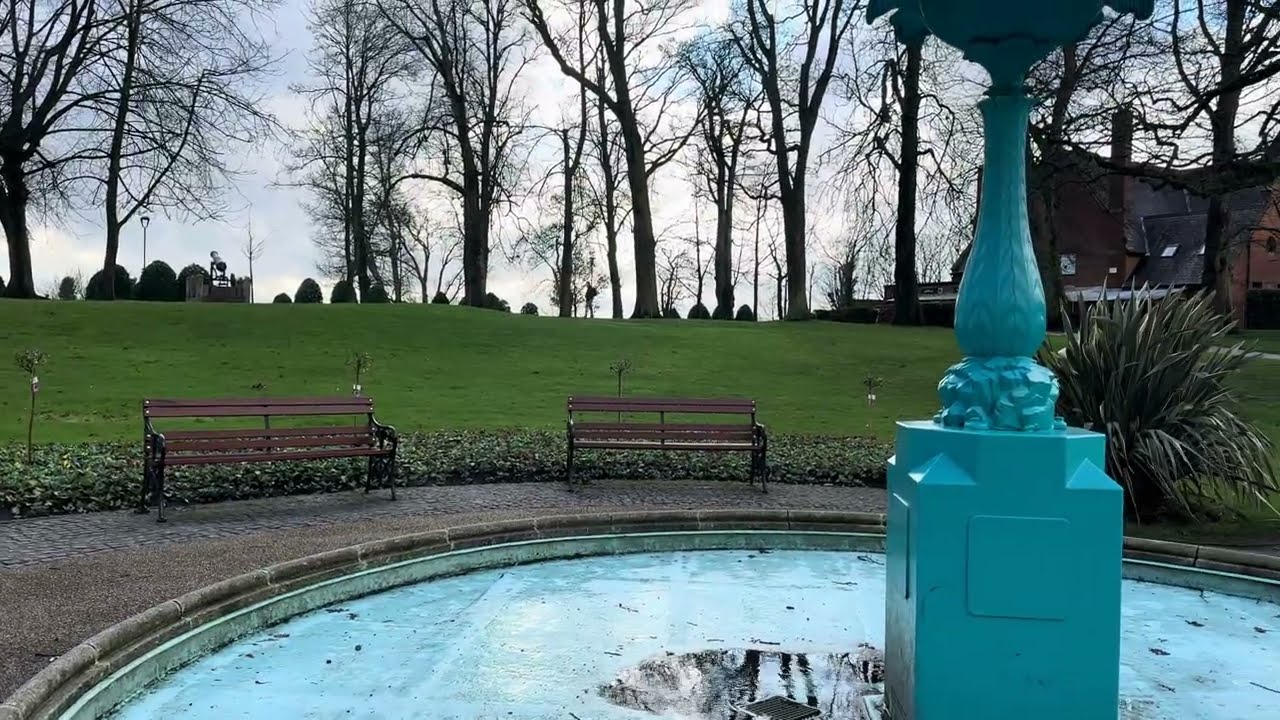 WALKING through CASTLE GARDENS PARK in NORTHERN IRELAND🍀4K (60fps)