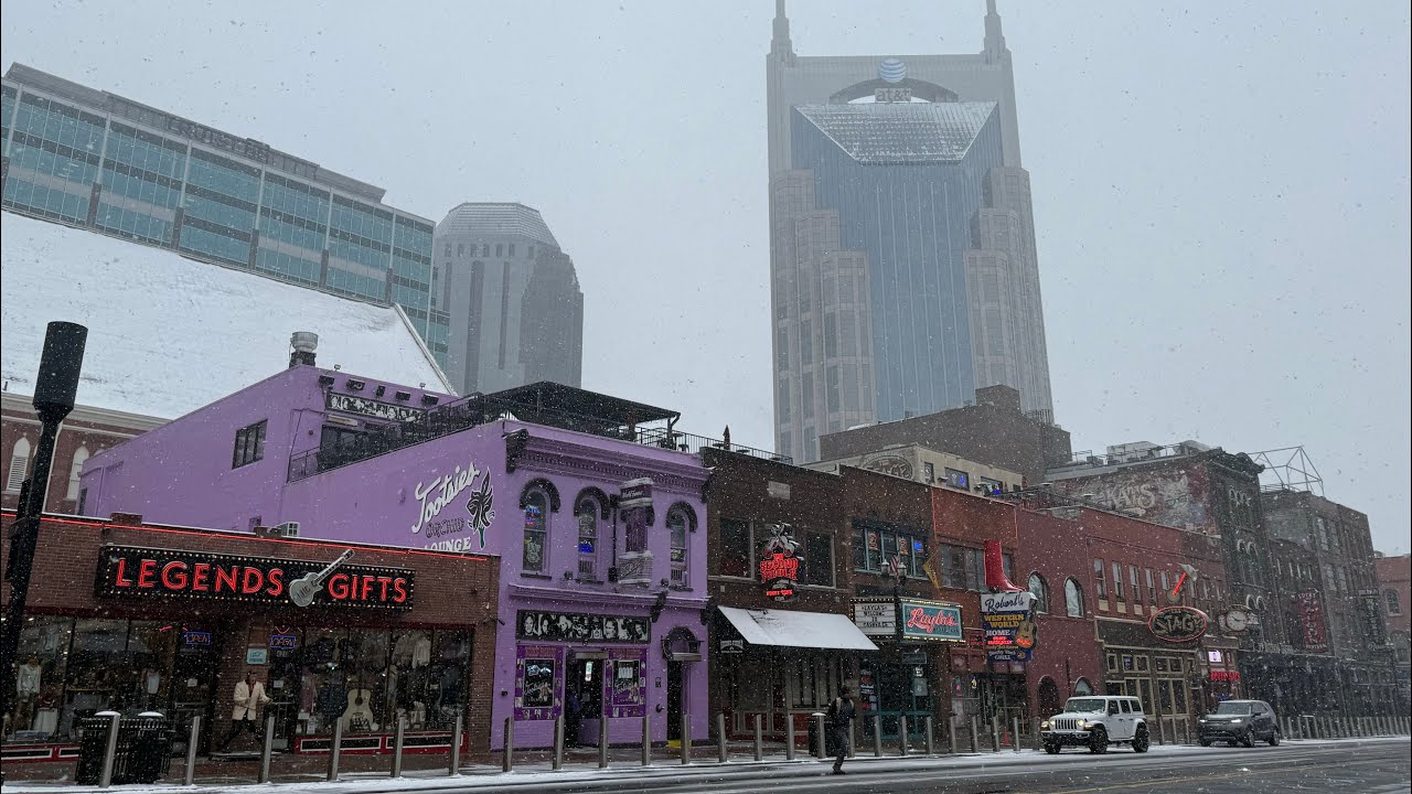 Snow Covered Downtown Nashville IRL!! #nashville #countrymusic #travel 