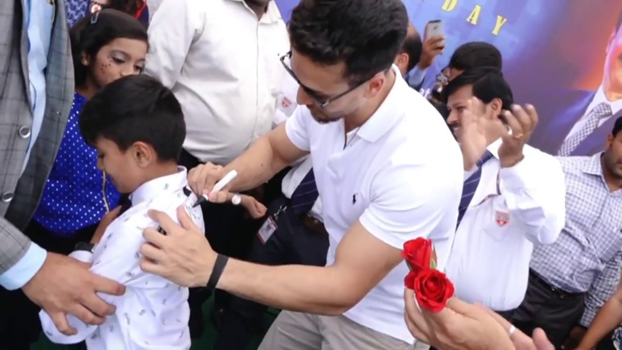 53rd Birthday Celebration Highlights of Mr. Sanjay Ghodawat with Tiger Shroff at SGU
