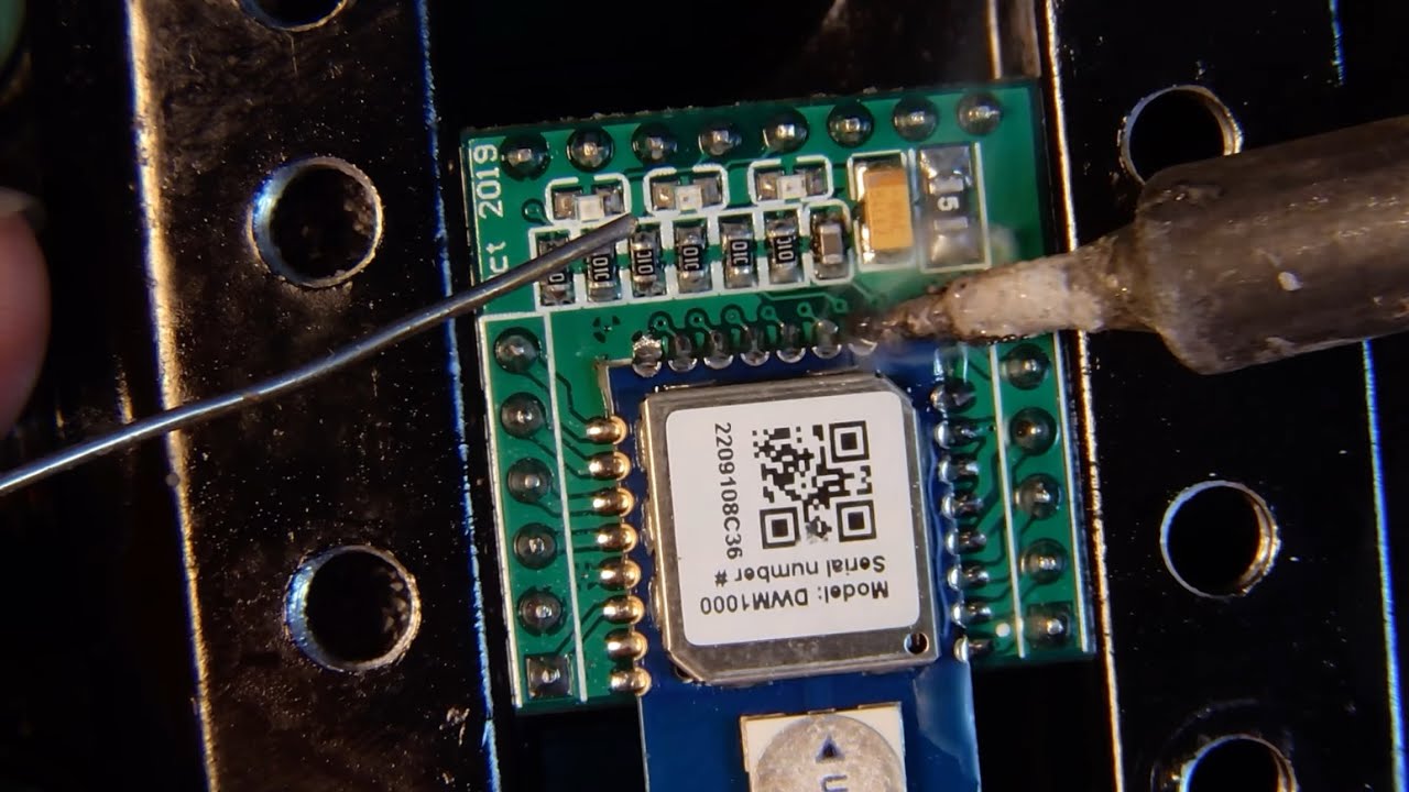 Mounting DWM1000 Ultra-Wideband transceiver to adapter ⚡️🤖