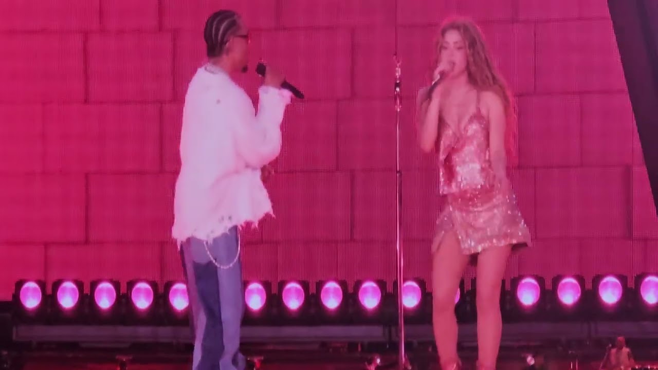 (14 de 27) Shakira concierto en vivo Metlife New Jersey 2025 Monotonía, con Ozuna