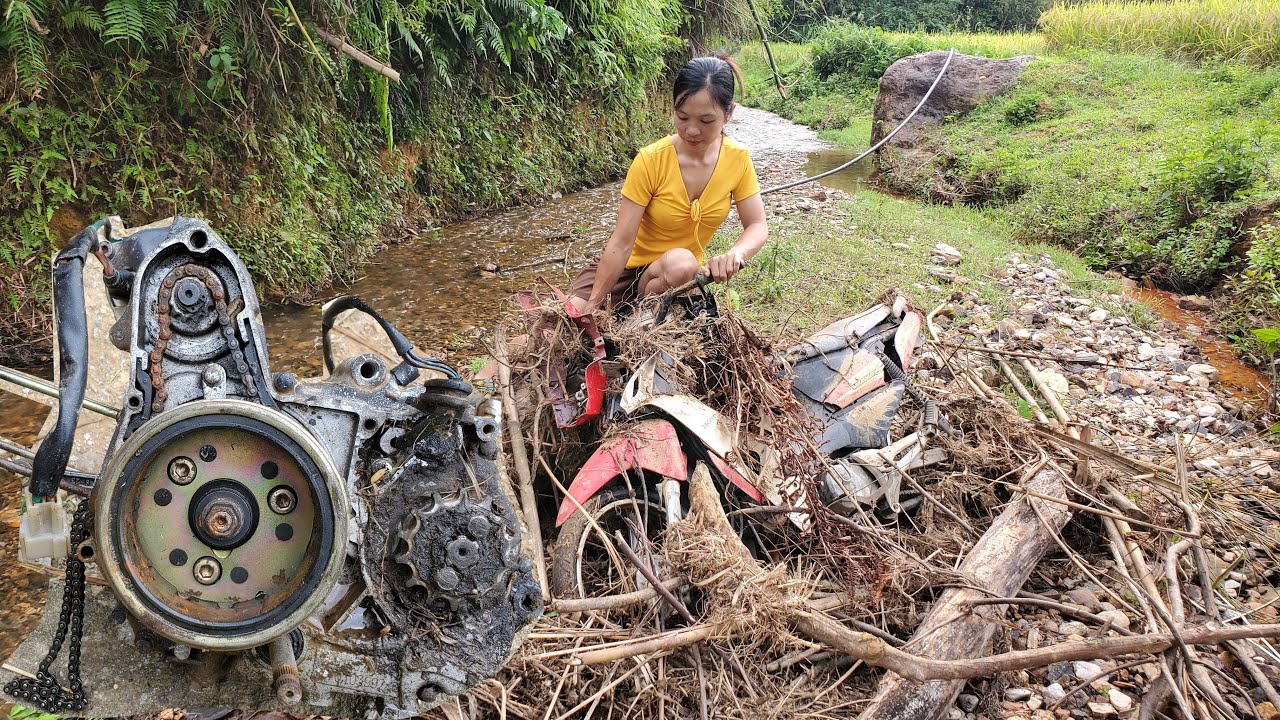 Restoring a Flood-Damaged Motorbike Engine - Honda Motorcycle Rusty Revamp