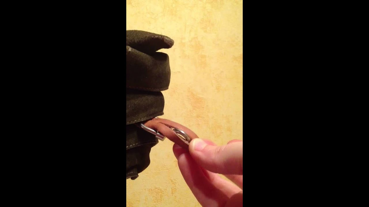 How To Attach a D-Type Falconry Swivel