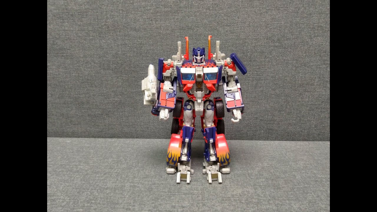 Обзор трансформера Optimus Prime - Leader class - Transformers 2007. Музей Р-ТФ.