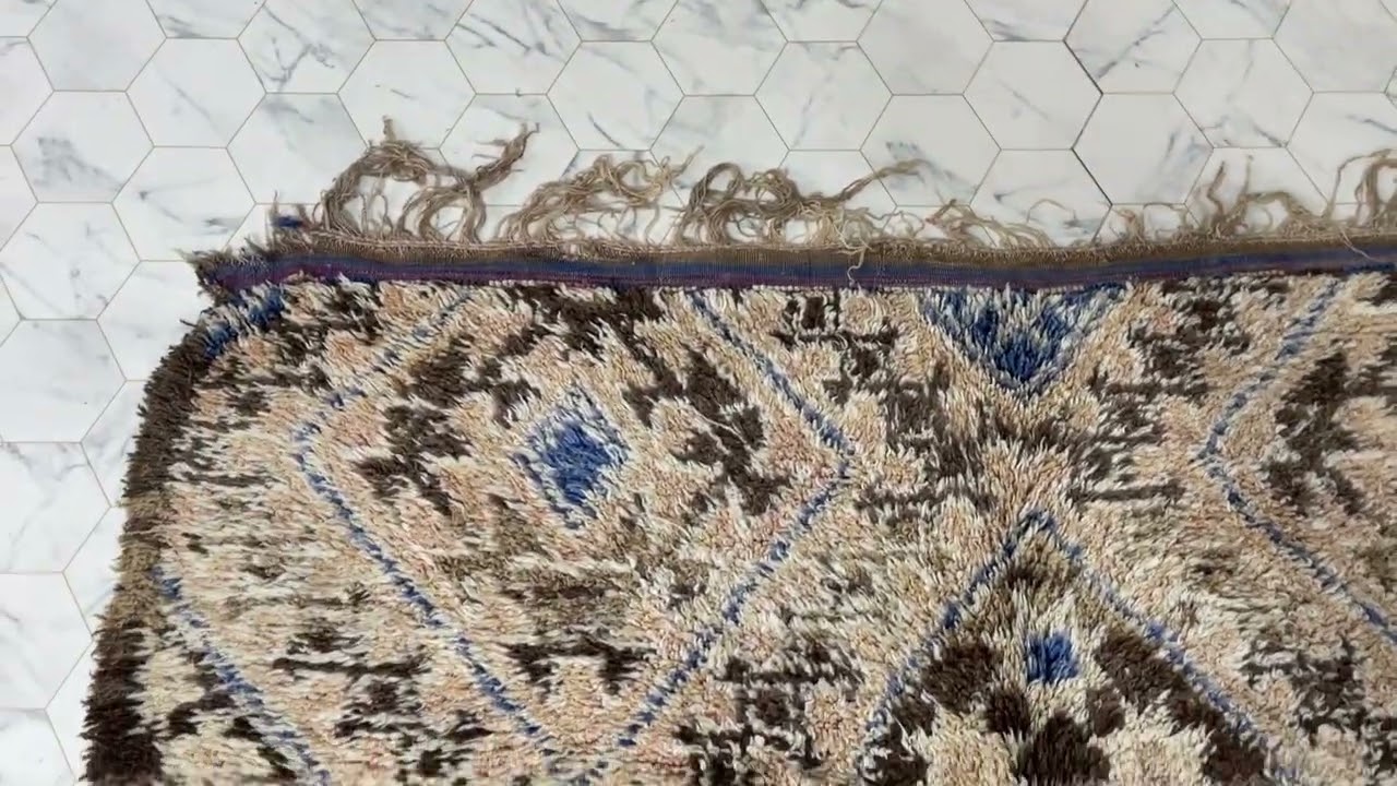 kechart - 6x11ft Vintage Moroccan Boujaad Rugs, Beautiful handmade berber rugs, 187 cm x 324 cm