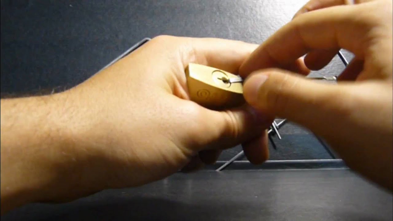 How to make lockpicking with a Pick Gun homemade